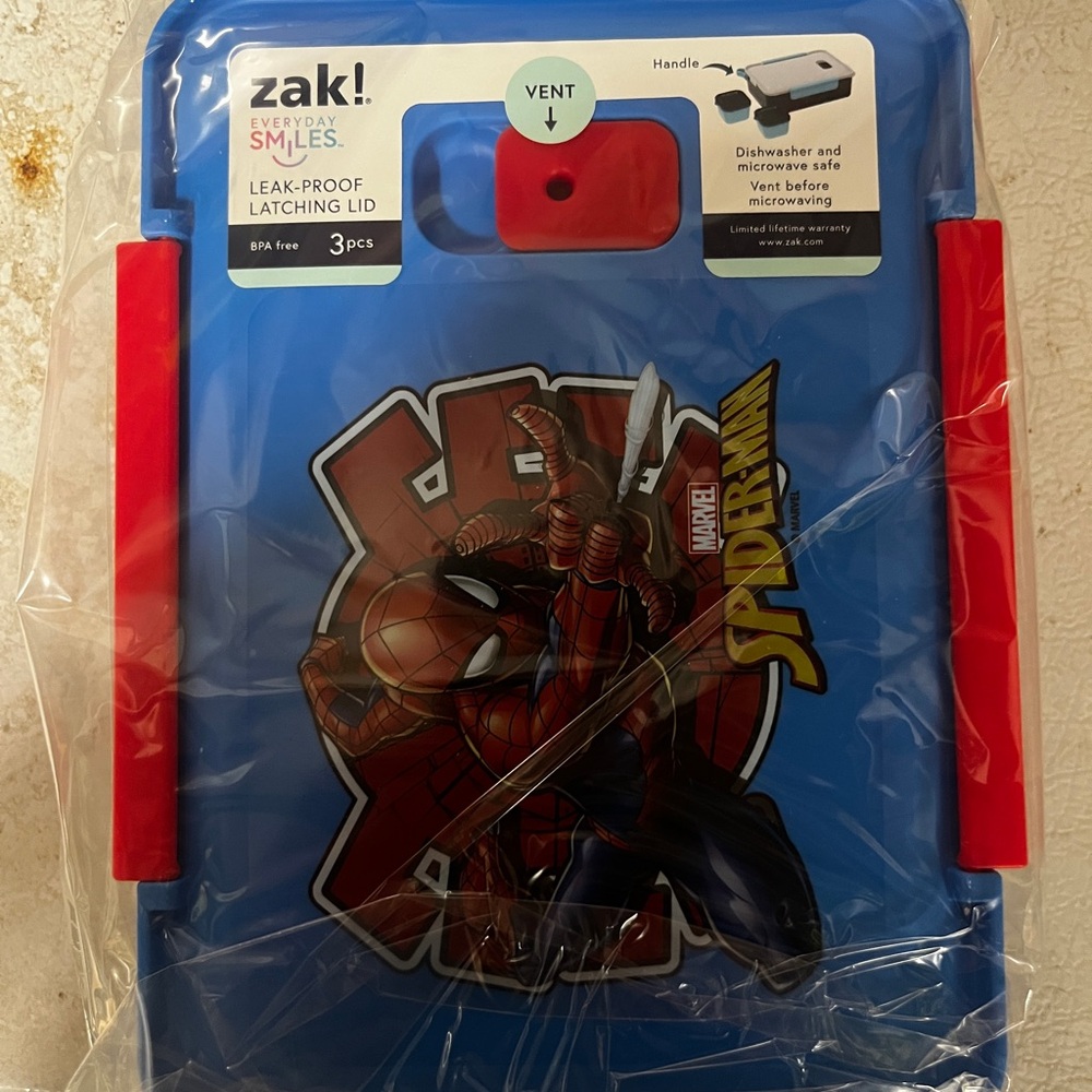 Zak! Blue and Red Lunch Box